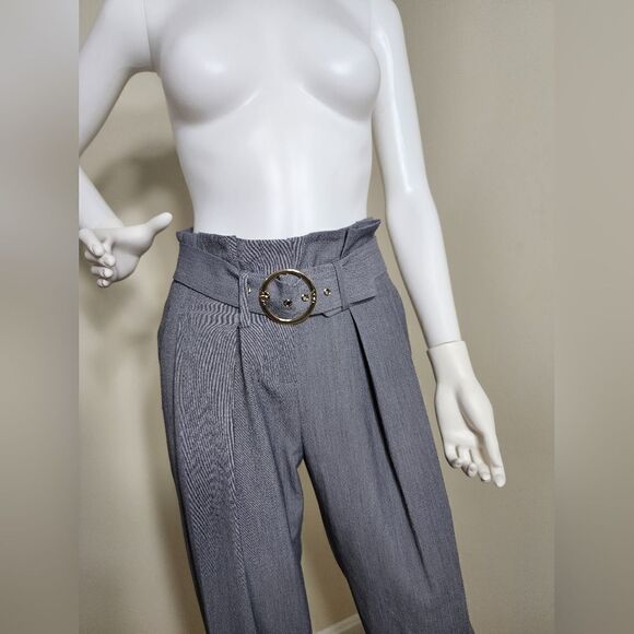 DKNY - Picture 10 of 15